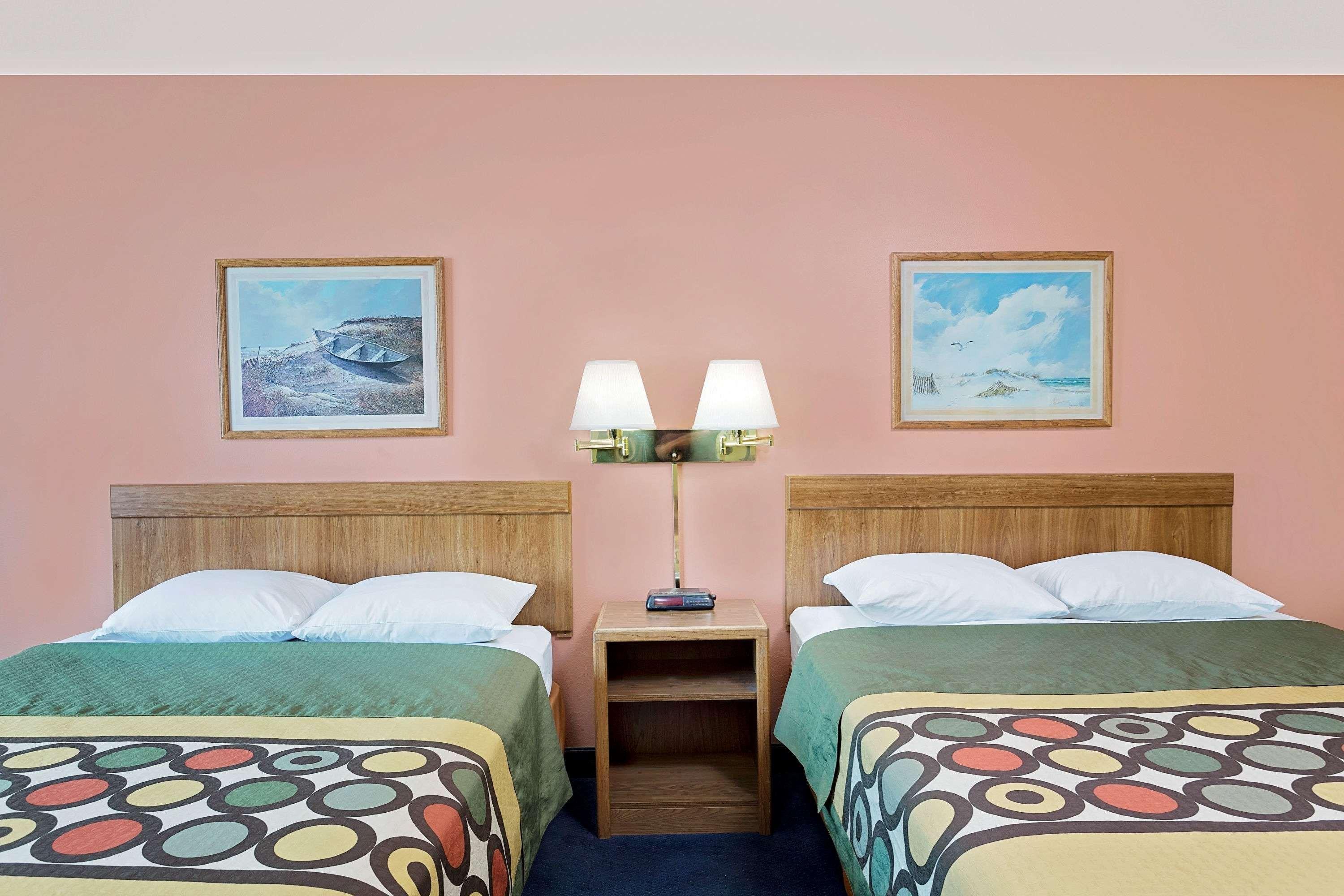 Hotel Super 8 By Wyndham Sturgeon Bay Exterior foto