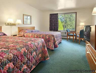Hotel Super 8 By Wyndham Sturgeon Bay Exterior foto